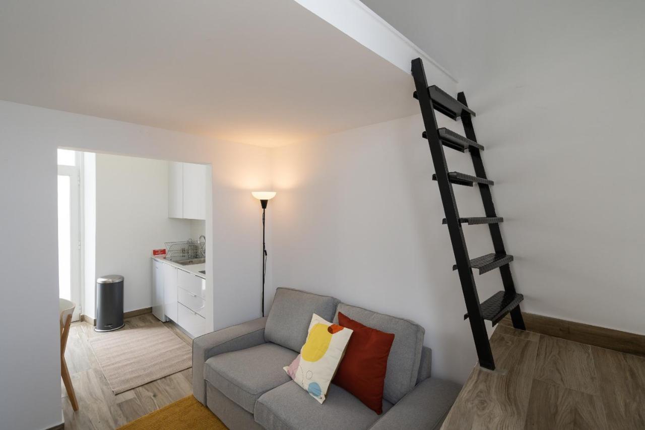Tia Anica House II - Apartment With Terrace In Central Fuseta Beach Village Kültér fotó